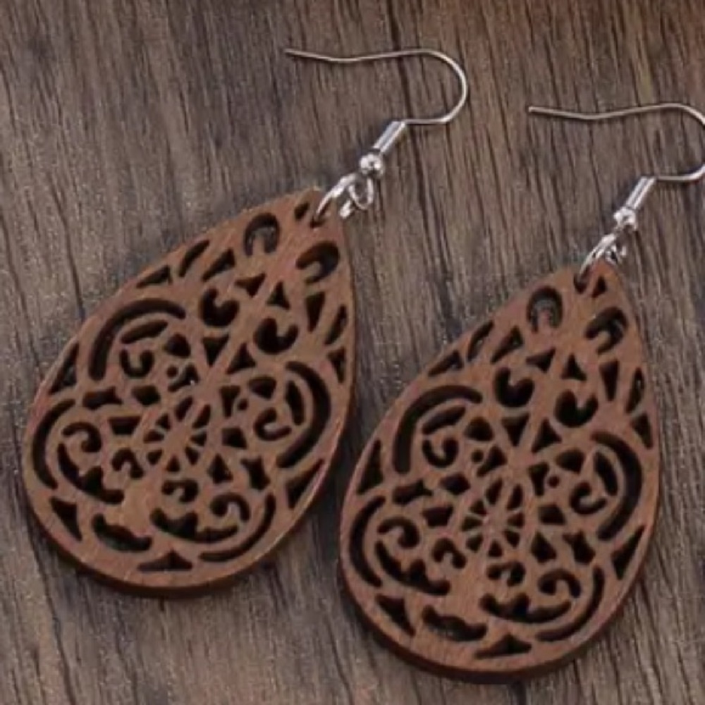 Brown wood dangle earrings